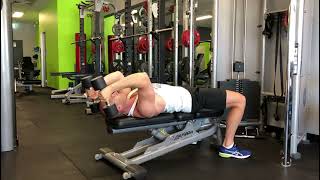 FLAT BENCH DUMBBELL TRICEPS EXTENSION
