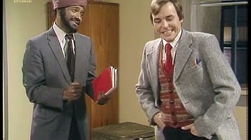 Mind Your Language S01E03 | Part 1/3 HD Quality