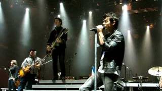 KEEP IT REAL - Jonas Brothers (Soundcheck - 3rd November 2009, Milan)