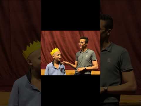 الفنان الصغير صابر في ضيافة الإعلامي عمرو الوزير من مسرحية حكاية بطل الاعلامي عمرو الوزير