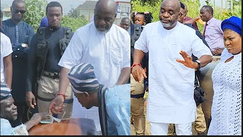 Touching! See Yoruba Actor Funsho Adeolu Last Dance With Her Mother At Her Burial As He Sprays Her