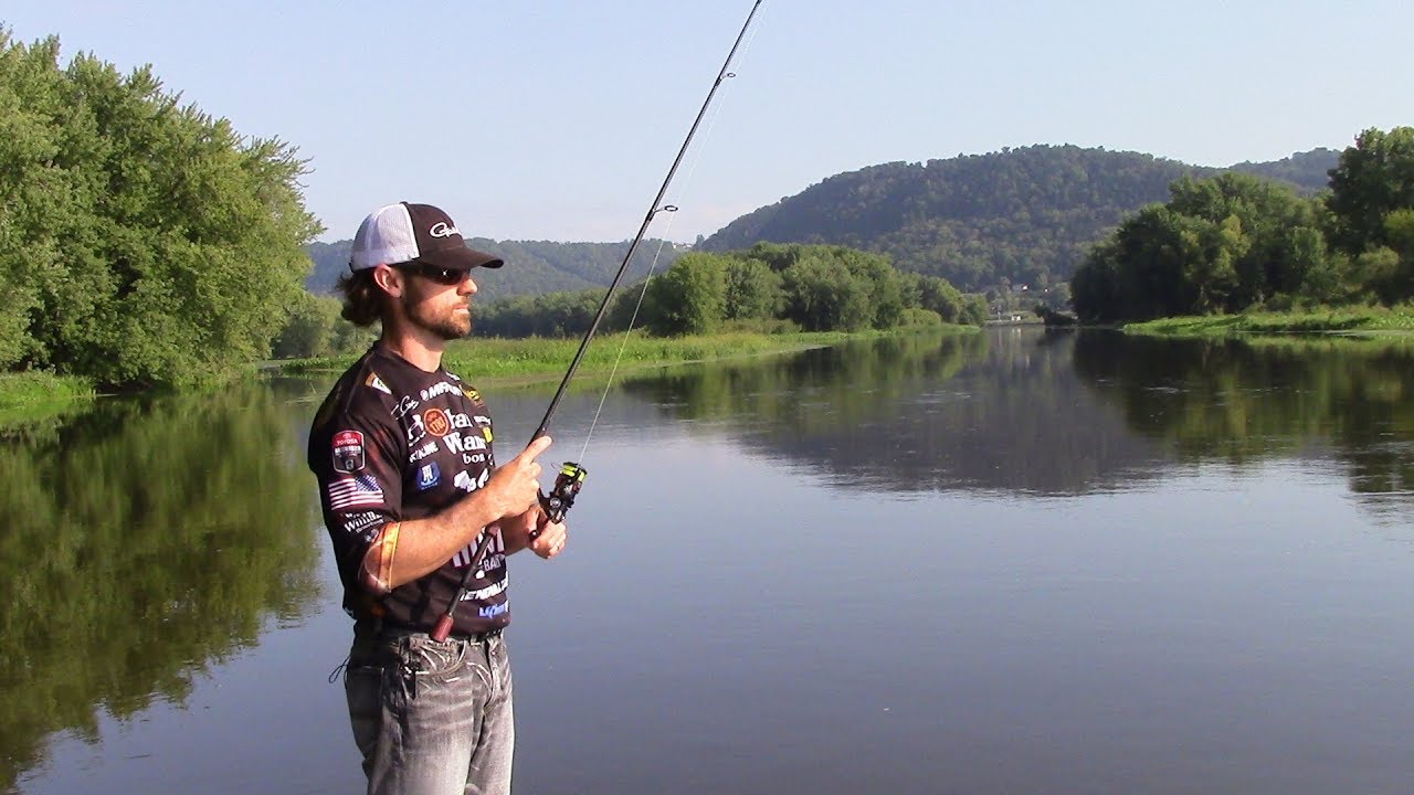 Why John Crews fishes with a counter-balanced dropshot rod 