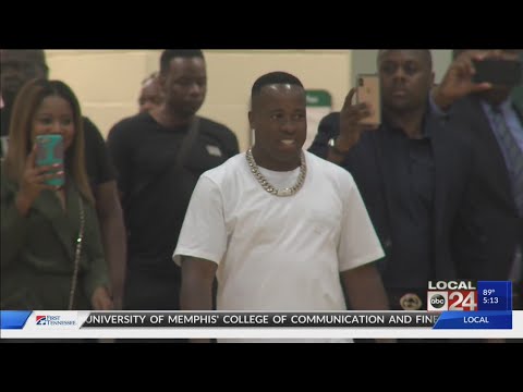 Grandview Heights Middle School students get new uniforms thanks to Memphis rapper Yo Gotti