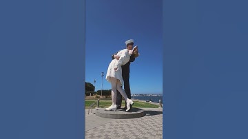 Unconditional Surrender Statue!