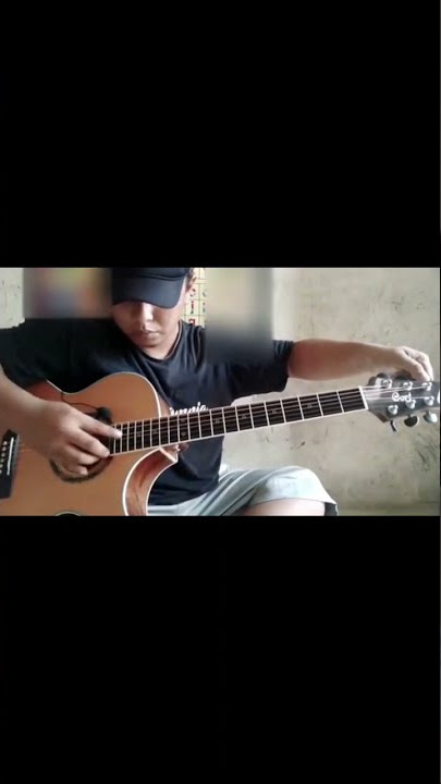 Lingsir Wengi #Shorts #Shortsvideo #Fingerstyle #alip_ba_ta #reaction #shortsvideos