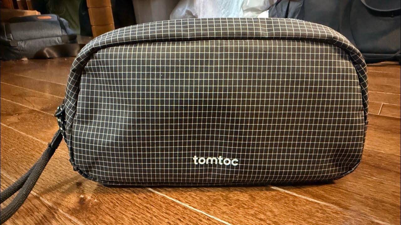 Мне очень нравится этот органайзер для электроники от tomtoc!