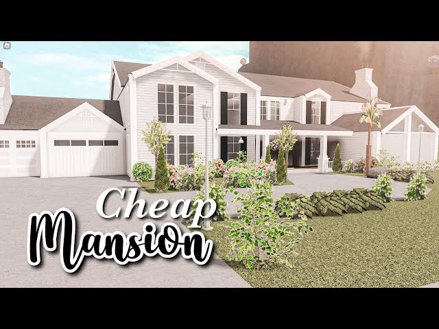 Be your fast roblox bloxburg mansion builder by Nooorfatima1122