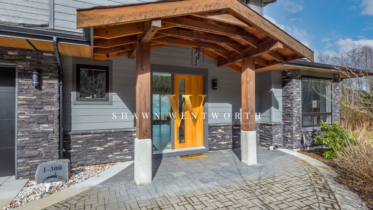 Golf Course Living | 1-300 Furry Creek Drive