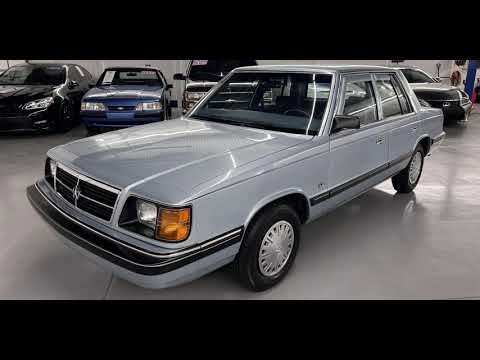 1989 Dodge Aries: Той, хто вижив з прокату, виставлений на аукціон