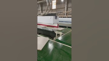 Operate the return conveyor system for the edge banding machine #tmacshort #woodworking #edgebanding