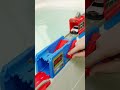 おふろDEミニカー ジョイント パトカー&シューターセット ショート動画①