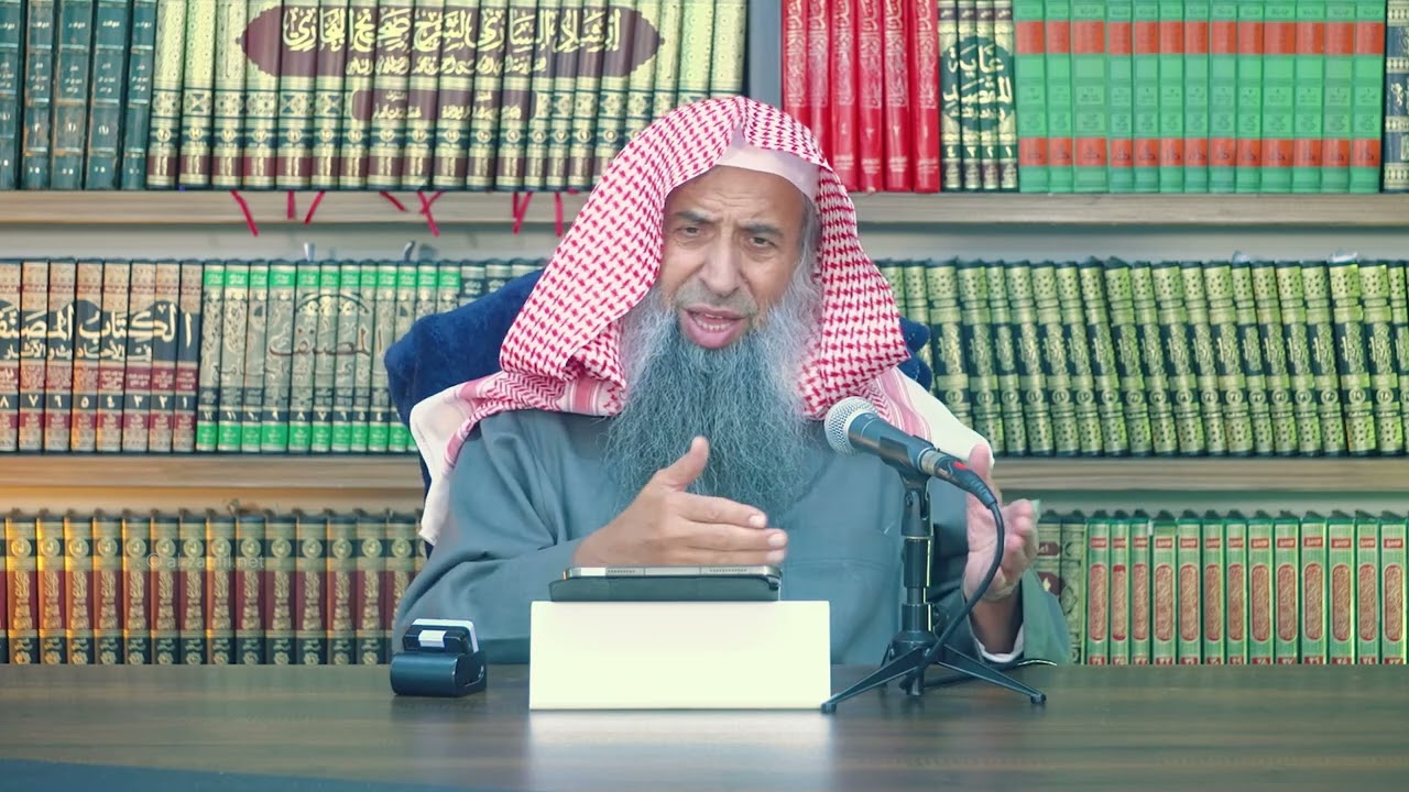 كيف يعتذر المسلم عن مصافحة النساء في العمل في الدول الغربية؟