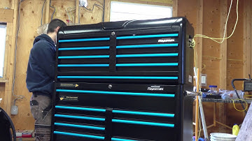 How to lift a large tool box alone.