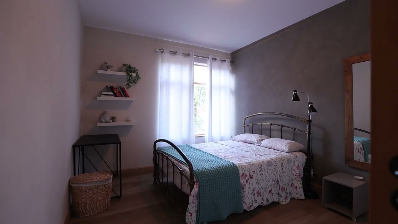 Timelessly Elegant 6 Bedroom Home