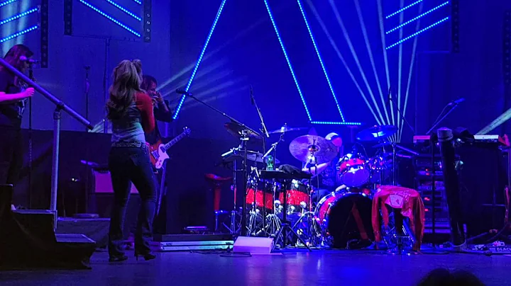 Anastacia UCTour, Steve Barney - drum solo Berlin ...