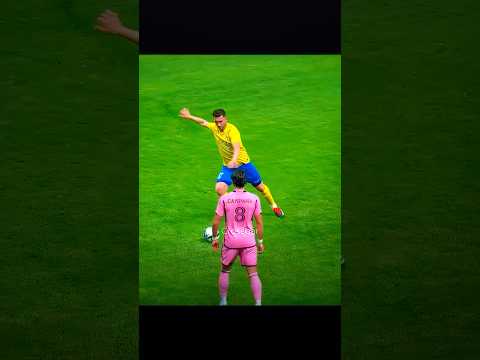 Longest Free Kick Ever