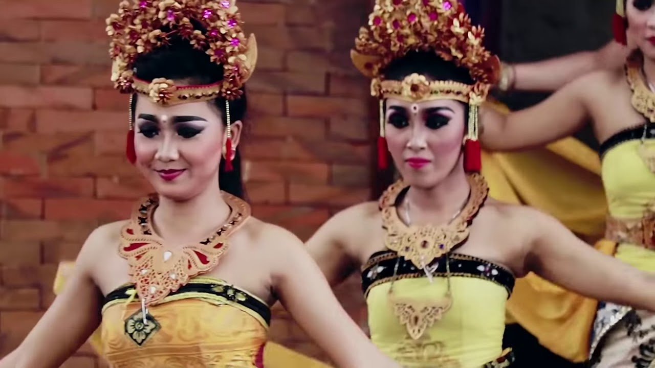 Cruel Summer   Daniel Liebt Music Video 2019