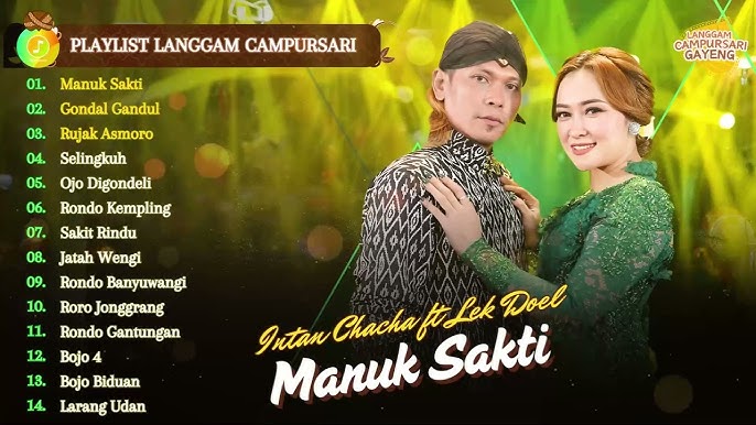 Yalangoch fotosurat shunchaki futbolkada Rus qishloq porno video