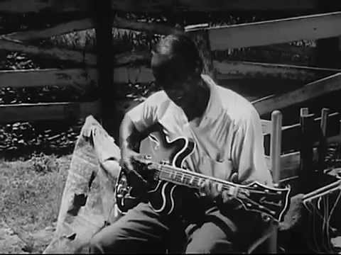 Putar Travellin' Blues - Mississippi Fred McDowell