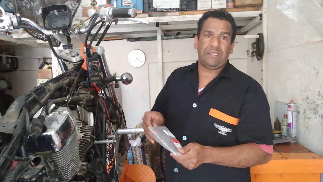 DMOTOS MOTO HONDA SHADOW 750 TROCA BOBINA PULSO OU SENSOR CKP  E HIGIENIZAÇÃO  SISTEMA DA INJEÇÃO.