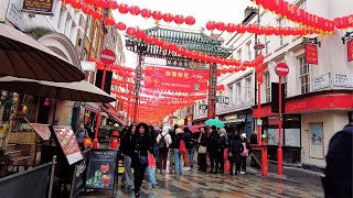 Walking from Cambridge Circus to Wardour Street in Chinatown