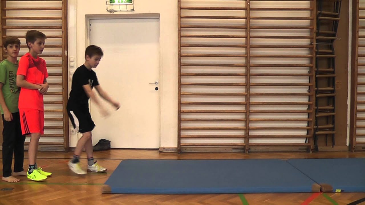 Standweitsprung - YouTube