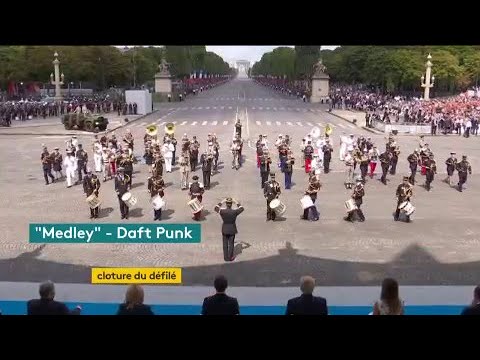 Quand l'armée française joue Daft Punk #14juillet bit.ly/2t9WPxc 