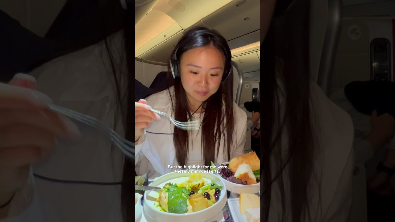 ⁣everything I ate on my flight to PARIS 🗼🥐🇫🇷🥖 #travel #shorts #airfrance