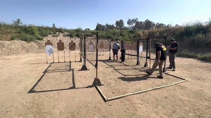 CM 22-01 “Righty Tighty” A Class