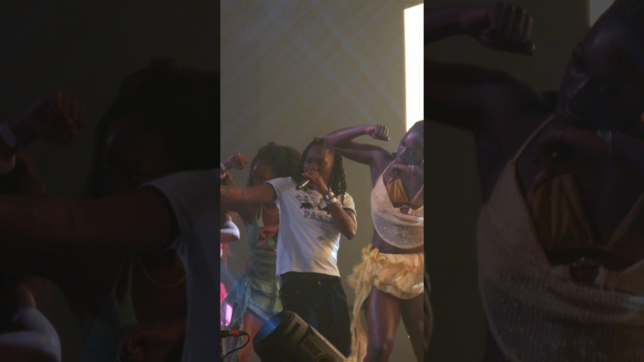 Darkoo Favourite girl live performance in London #concert #darkoo #london #afrobeats #2025 #shorts