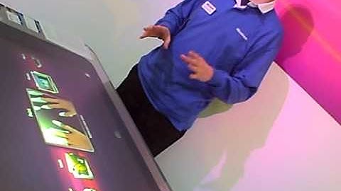 Microsoft Surface - User interface and Paint - BETT 2009