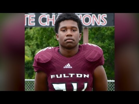 Teen killed shielding girls from bullets