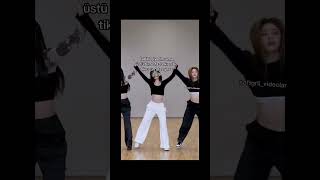 -Lee Ssreafim Antifragile Chaewon Kıyafetlerini Giyer Miydim?