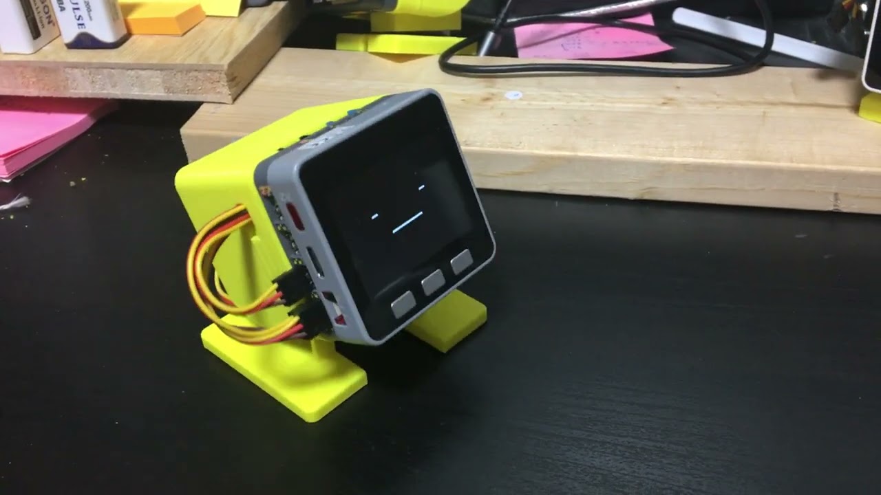 walking bipedal Stackchan