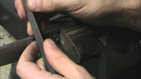 Make A Knife #4 - Basic Filework: Jimping