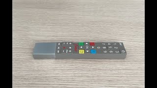 How to open the battery compartment of the Free remote control screenshot 4