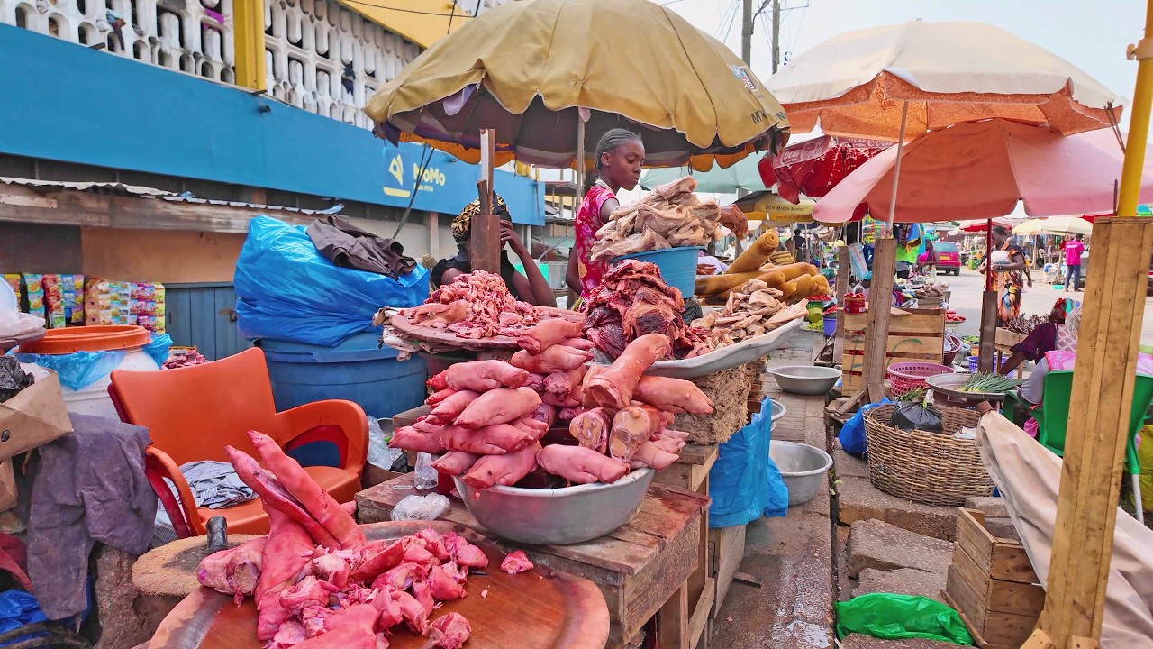 RAW FOOD MARKET IN GHANA ACCRA, AFRICA