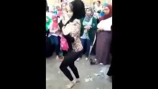 Arap Abla Fena Döktürüyor