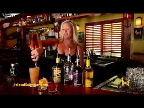 how-to-make-a-rum-runner-|-island-dogs-bar-key-west