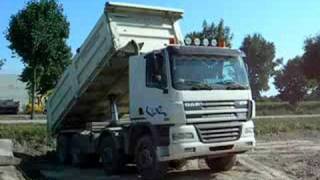 DAF CF 85.480 unloading - Italy 2008