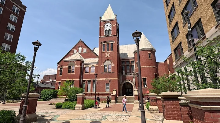 ⁴ᴷ⁶⁰ Walking tour of downtown Morgantown, West Virginia