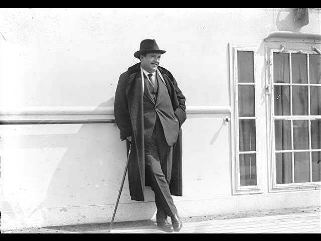 Смотреть «John McCormack - Mattinata» на YouTube Смотреть «John McCormack - Mattinata» на YouTube