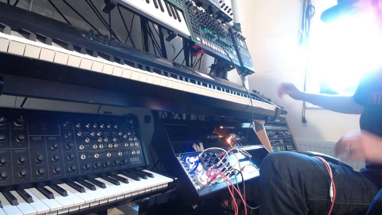 Quick Techno Jam - YouTube