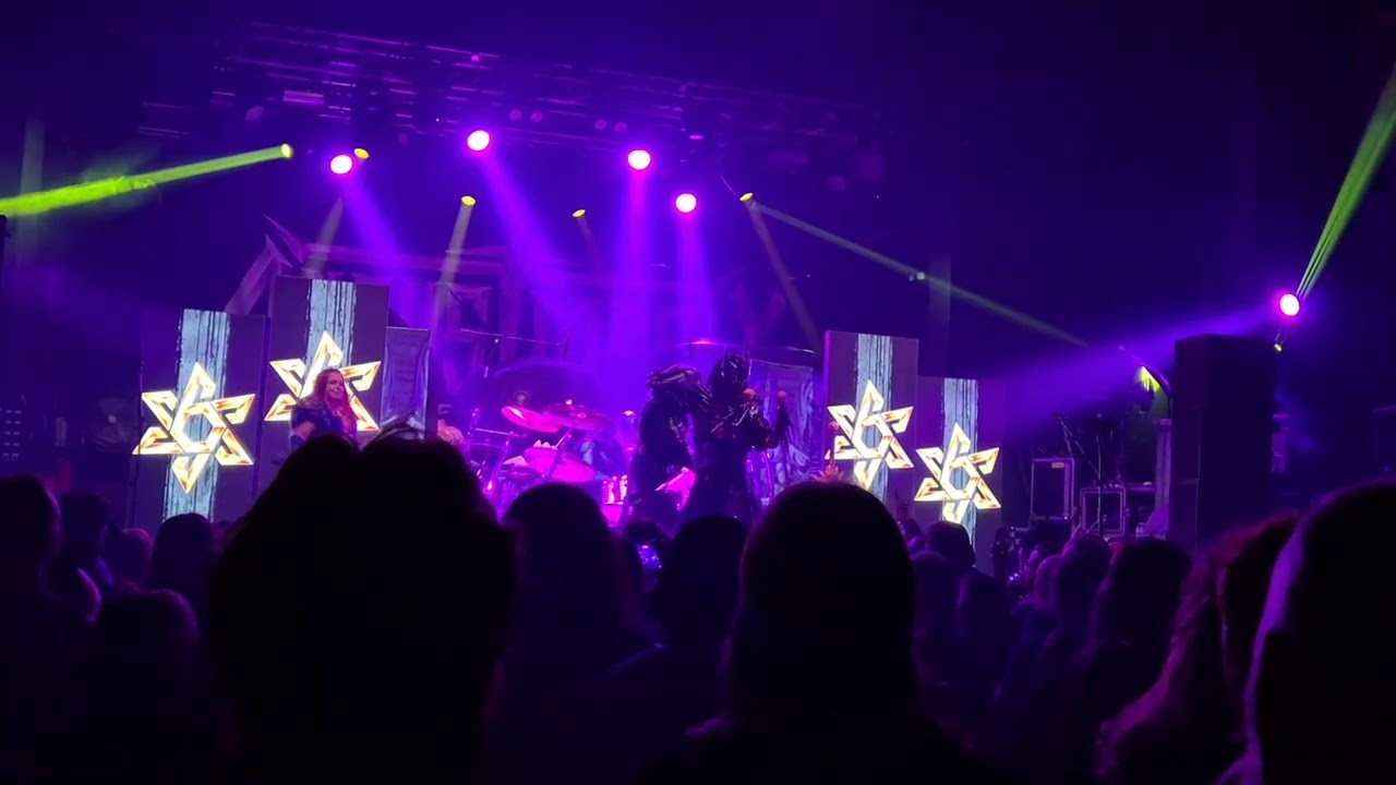 ANGUS McSIX - Laser-Shooting Dinosaur