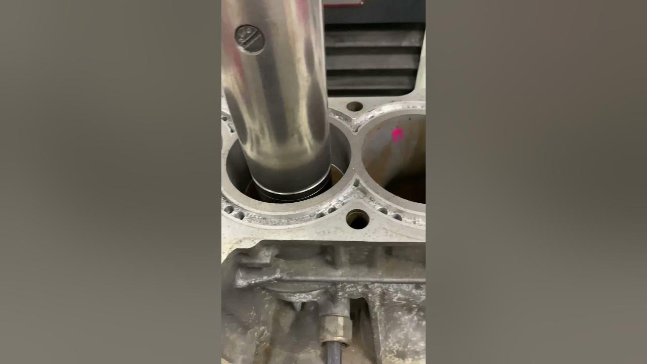 CYLINDER Block K20 Reboring machining engine 