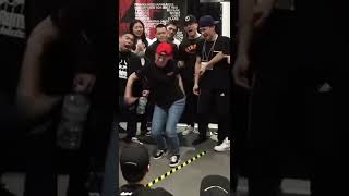 Crazy fast krump round from Jaja Vankova in Japan