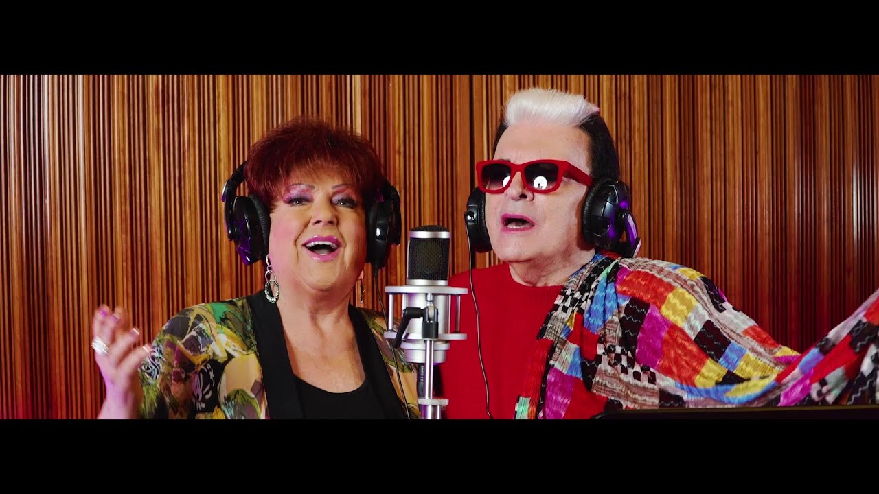 YouTubeでCristiano Malgioglio e Orietta Berti - Todo Cambiaを視聴