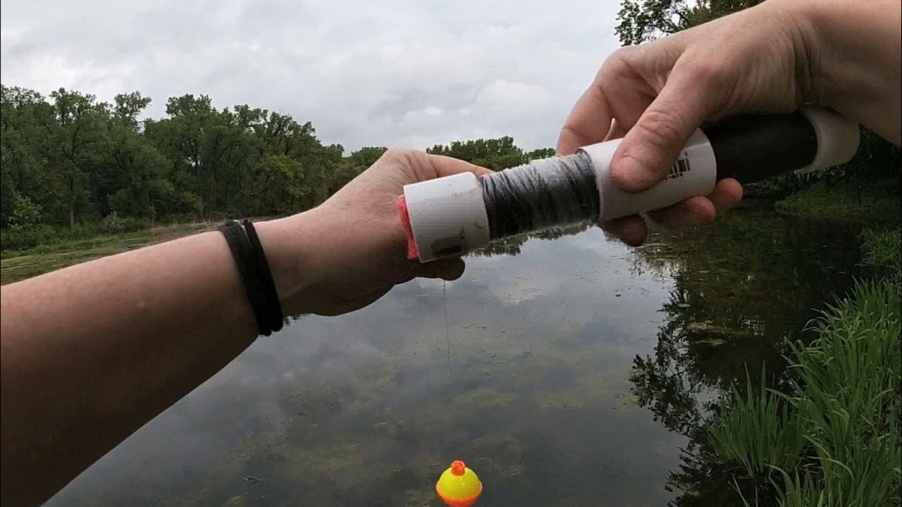 Making a PVC Hobo Reel / fishing rod that works - Survival Fishing 