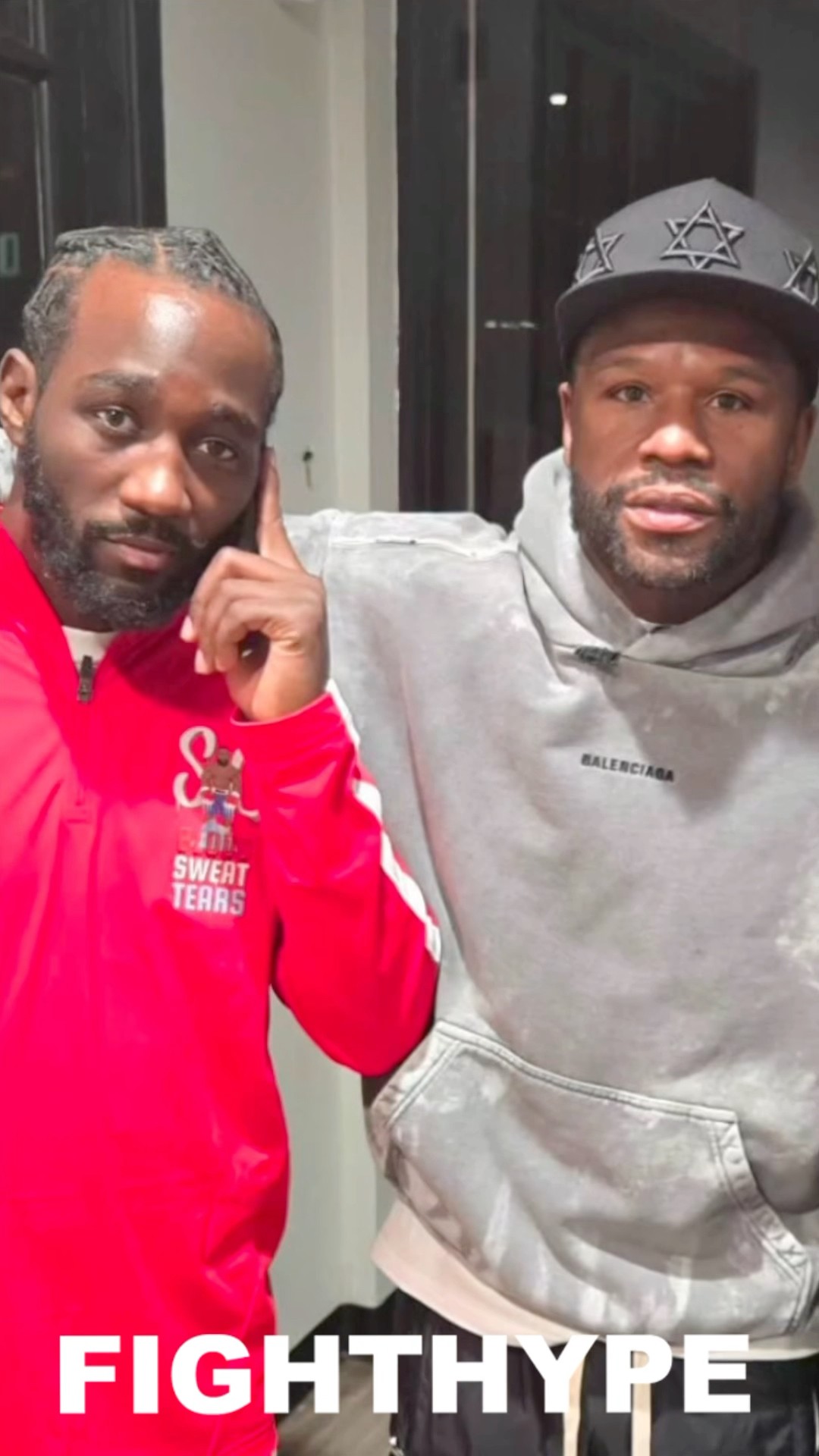 Terence Crawford \u0026 Floyd Mayweather LINK UP before Canelo fight; WATCH Shakur Stevenson SPARRING