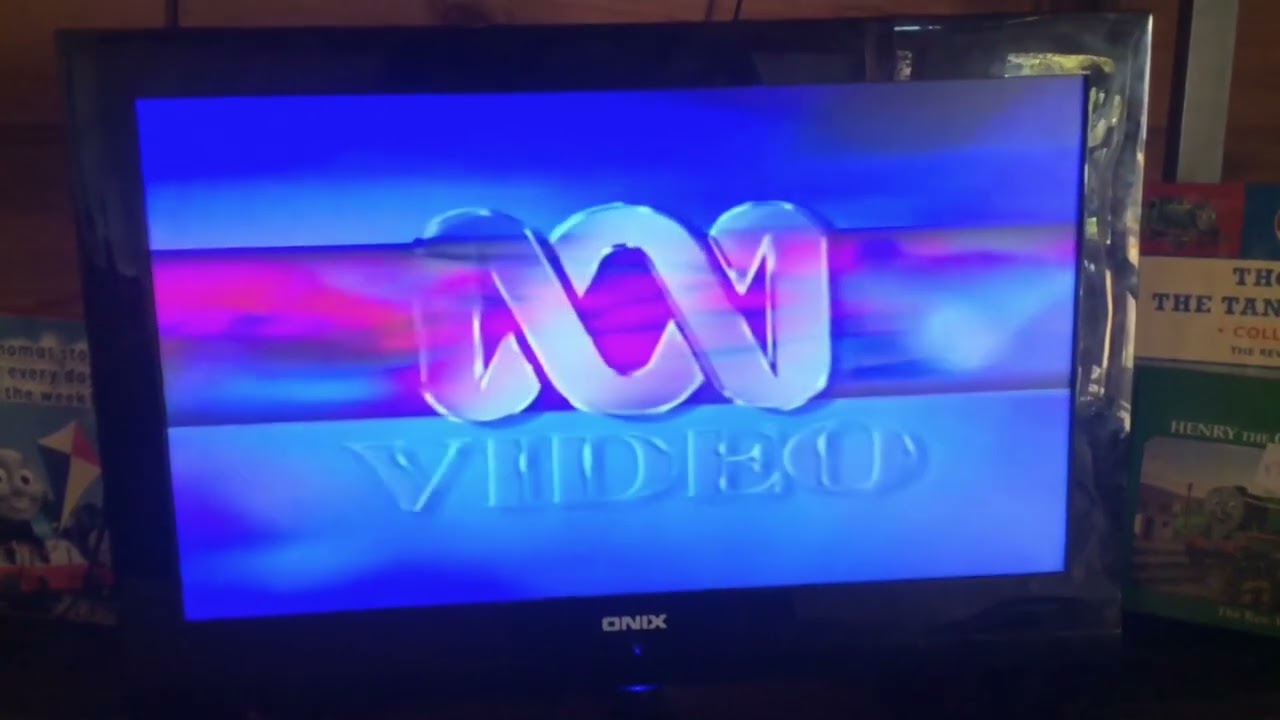 Opening to Wallace and Gromit a close shave 1995 vhs YouTube